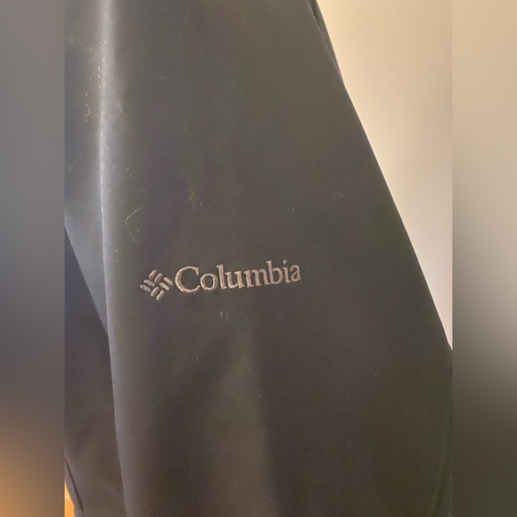 Columbia Jacket perfect for Spring & Fall! - Picture 5 of 7